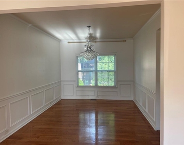 1023 Cassina Court - Photo Thumbnail 6