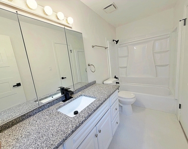 440 Lear Court - Photo Thumbnail 10
