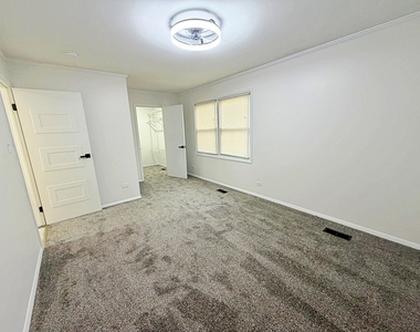 440 Lear Court - Photo Thumbnail 7