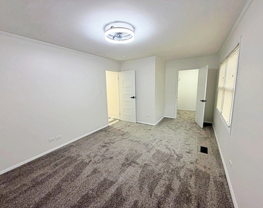 440 Lear Court - Photo Thumbnail 5