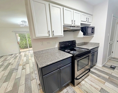 440 Lear Court - Photo Thumbnail 2