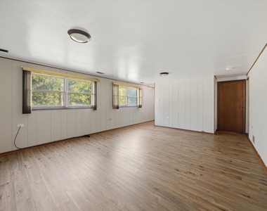 4050 Violet Lane - Photo Thumbnail 19