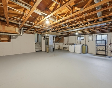 4050 Violet Lane - Photo Thumbnail 21