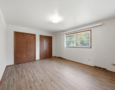 4050 Violet Lane - Photo Thumbnail 14