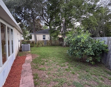 436 Mango Circle - Photo Thumbnail 25