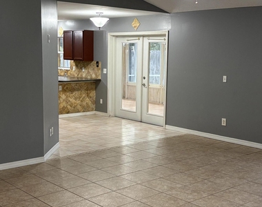 436 Mango Circle - Photo Thumbnail 11