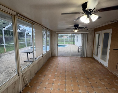 436 Mango Circle - Photo Thumbnail 18