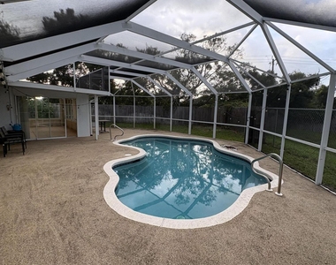 436 Mango Circle - Photo Thumbnail 23