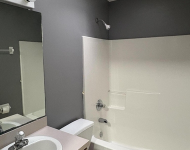 436 Mango Circle - Photo Thumbnail 6