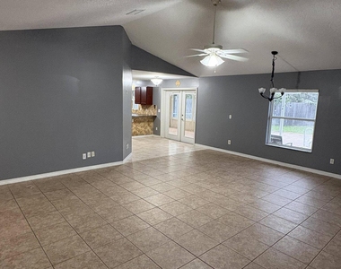 436 Mango Circle - Photo Thumbnail 10