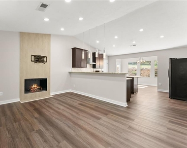 2050 Shaffer Road - Photo Thumbnail 8