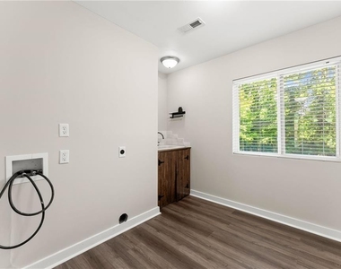 2050 Shaffer Road - Photo Thumbnail 18