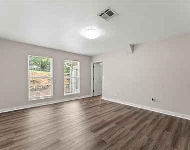 2050 Shaffer Road - Photo Thumbnail 17