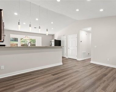 2050 Shaffer Road - Photo Thumbnail 3