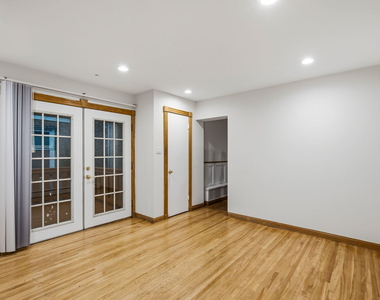 3329 N Neva Avenue - Photo Thumbnail 17