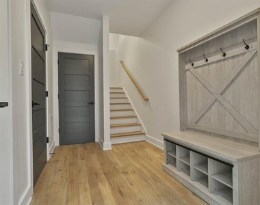130 Arcadia Avenue - Photo Thumbnail 42