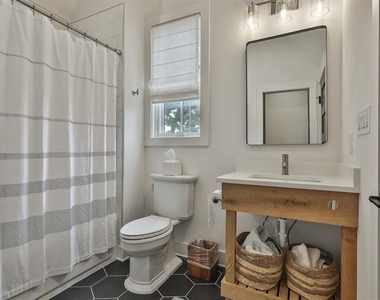 130 Arcadia Avenue - Photo Thumbnail 32