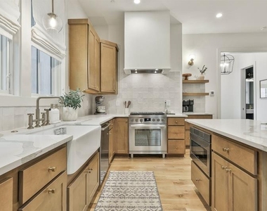 130 Arcadia Avenue - Photo Thumbnail 11