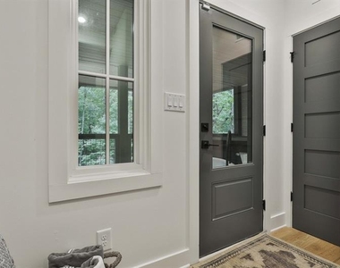 130 Arcadia Avenue - Photo Thumbnail 45
