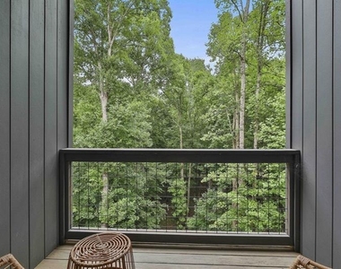 130 Arcadia Avenue - Photo Thumbnail 27