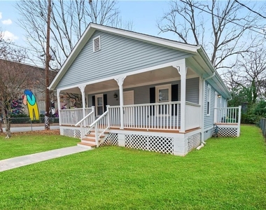 112 Tye Street Se - Photo Thumbnail 3