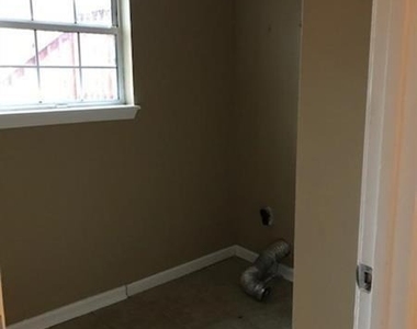 2989 Garland Drive - Photo Thumbnail 11