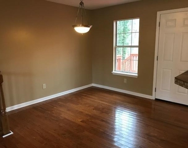 2989 Garland Drive - Photo Thumbnail 9