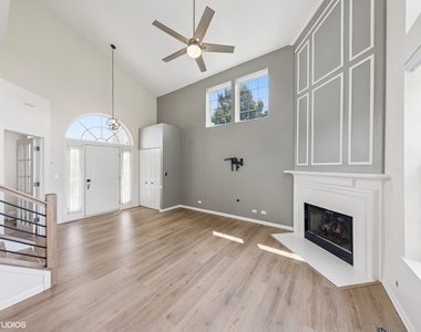 7 Edgebrook Court - Photo Thumbnail 2