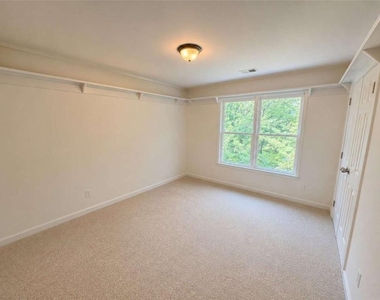 768 Laurel West Lane - Photo Thumbnail 15