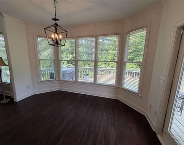 768 Laurel West Lane - Photo Thumbnail 10