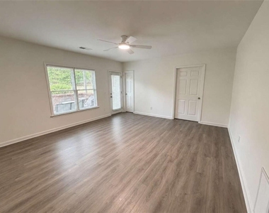 768 Laurel West Lane - Photo Thumbnail 27
