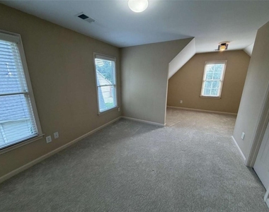768 Laurel West Lane - Photo Thumbnail 22