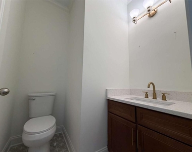 768 Laurel West Lane - Photo Thumbnail 17