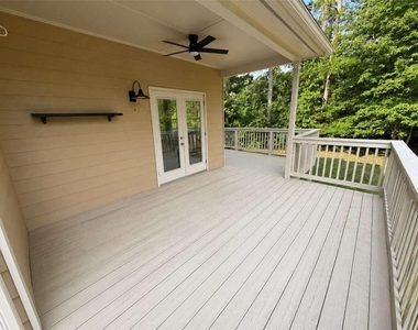 768 Laurel West Lane - Photo Thumbnail 32