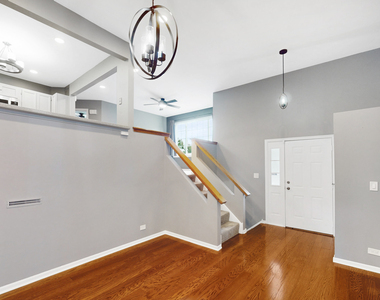 6412 Fremont Drive - Photo Thumbnail 3