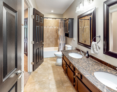 6412 Fremont Drive - Photo Thumbnail 17