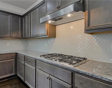 551 Wagon Hill Lane - Photo Thumbnail 13