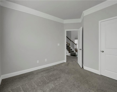551 Wagon Hill Lane - Photo Thumbnail 4