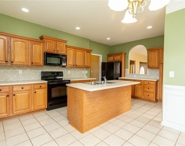 300 Mckendree Court - Photo Thumbnail 14
