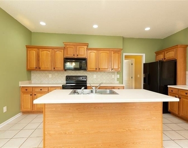 300 Mckendree Court - Photo Thumbnail 15
