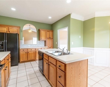 300 Mckendree Court - Photo Thumbnail 17