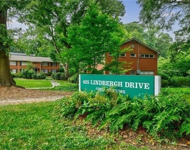 425 Lindbergh Drive Ne - Photo Thumbnail 12