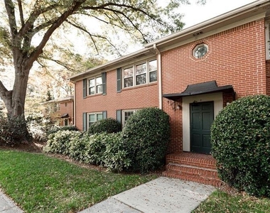 425 Lindbergh Drive Ne - Photo Thumbnail 11