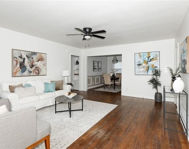 425 Lindbergh Drive Ne - Photo Thumbnail 8
