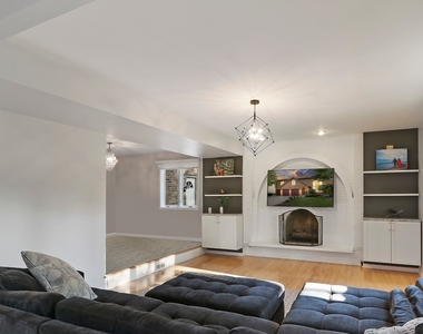 196 Rosedale Court - Photo Thumbnail 10