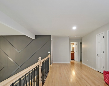 196 Rosedale Court - Photo Thumbnail 15
