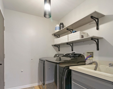 196 Rosedale Court - Photo Thumbnail 34