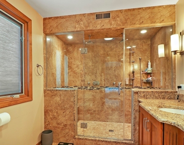 196 Rosedale Court - Photo Thumbnail 20