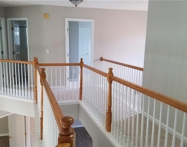 3652 Roxfield Drive - Photo Thumbnail 3
