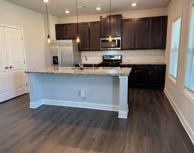 4472 Beechnut View - Photo Thumbnail 7